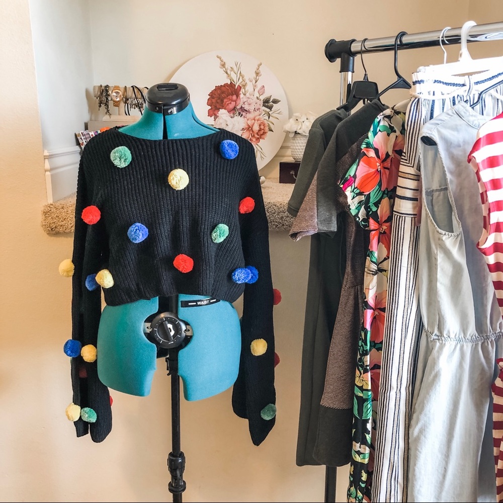 NWT Cropped knit sweater with multi color pompoms